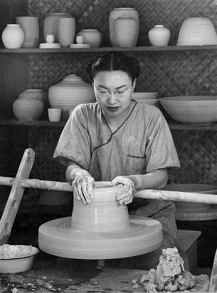 	JADE SNOW WONG, 84, WRITER, CERAMIC ARTIST	