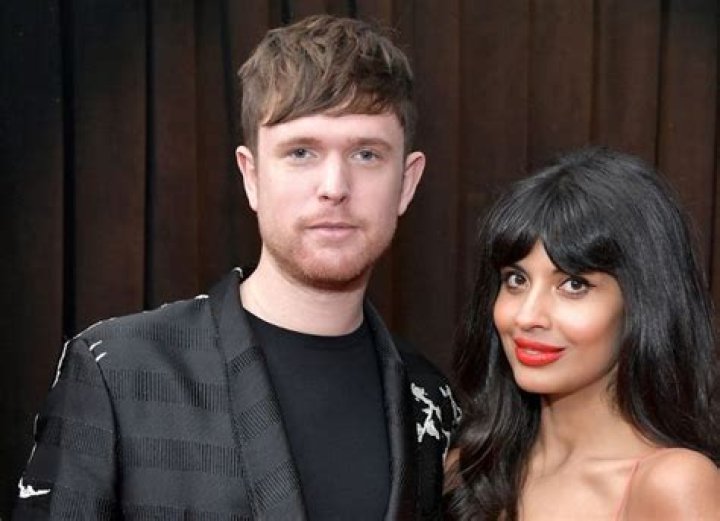 Jameela Jamil - Bio, Age, Net Worth, Height, In Relation, Nationality, Body Measurement, Career