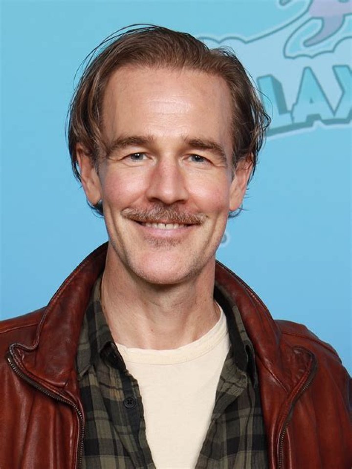 James Van Der Beek - Bio, Age, Height, Net Worth, Facts