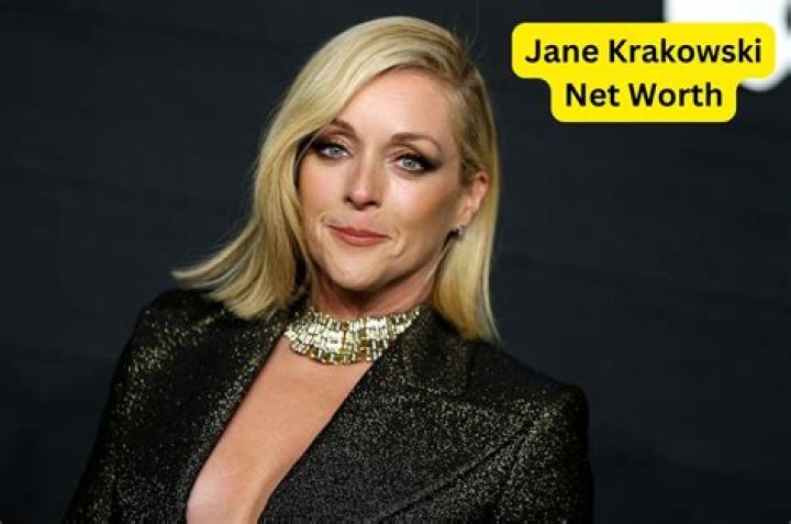 Jane Krakowski Net Worth 2024