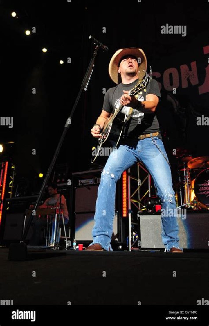 	Jason Aldean plays Cruzan Saturday	