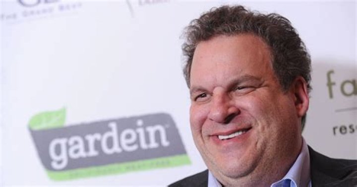 Jeff Garlin Net Worth 2024