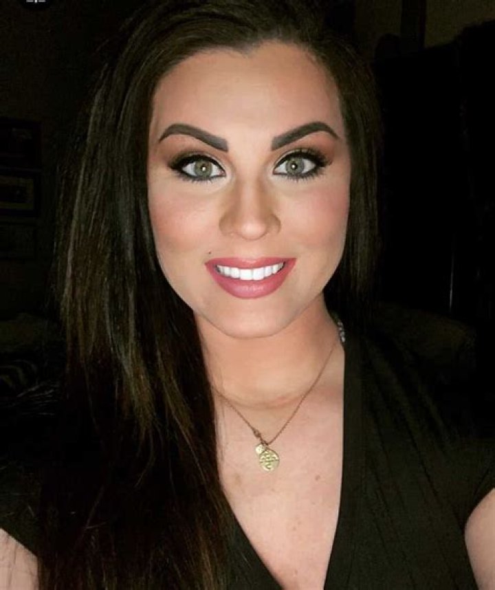 Jennifer Brennan Biography
