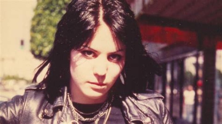 Joan Jett’s Gay Rumors, Sexuality, and Dating History
