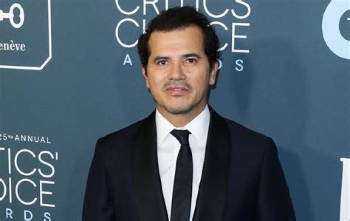 John Leguizamo Biography