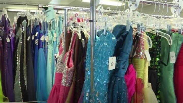 Johnstown group offers free prom dresses for those in need