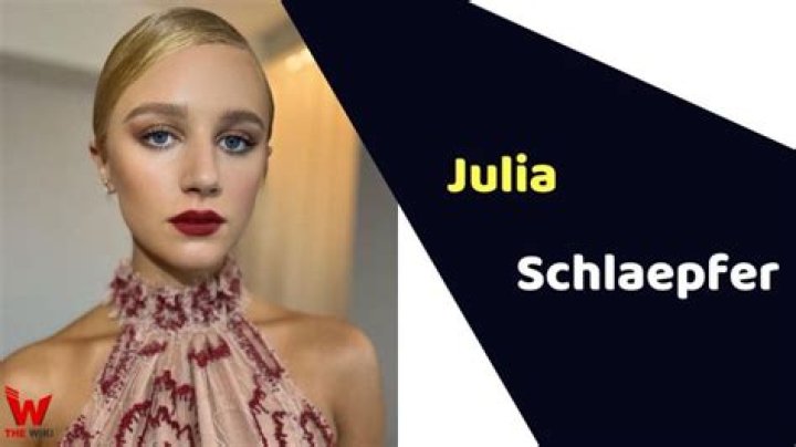 Julia Schlaepfer Wikipedia, Age, Height【 Bio 】Boyfriend, Parents