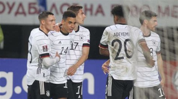 Jung, brutal gut fußballspielend – 11FREUNDE