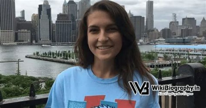 Kalynn Koury: Wiki, Bio, Age, Height, Parents, Boyfriend, Net Worth