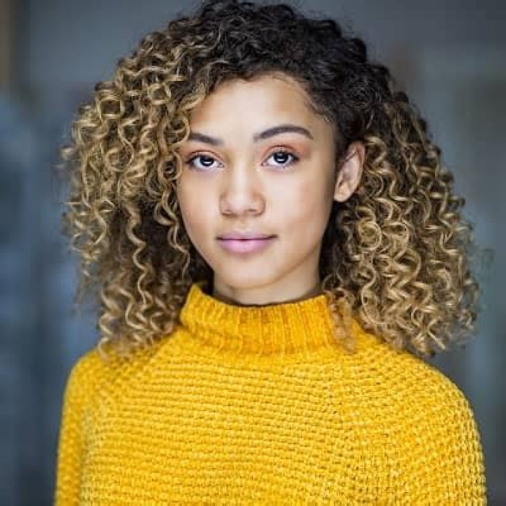 Kamaia Fairburn - Bio, Career, Age, Net Worth, Height, Facts