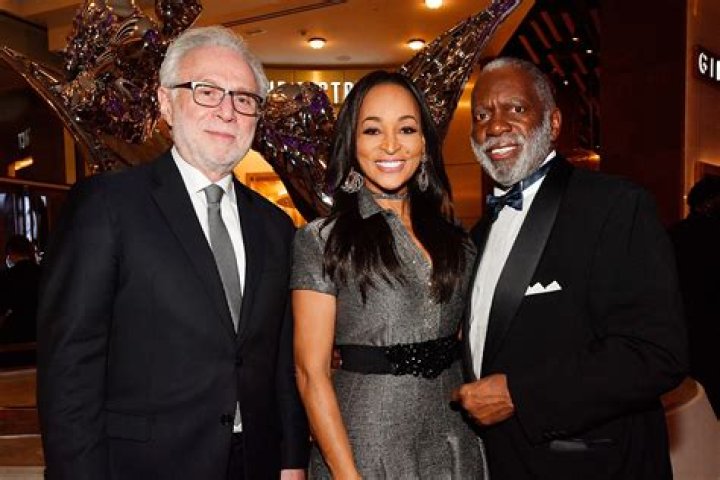 Karen Huger Net Worth, Age, Husband, Wiki, Son, House, Bio【 Pics 】