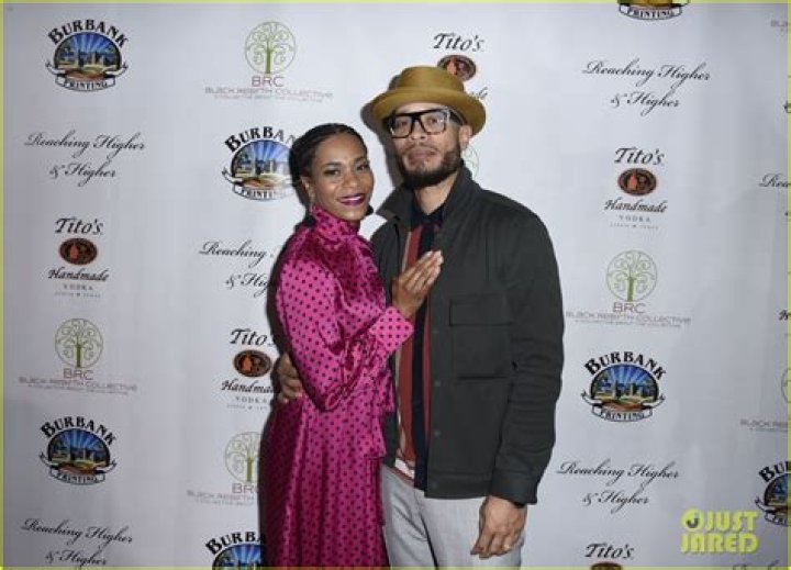 KELLY MCCREARY AND HUSBAND PETE CHATMON ARE EXPECTING THEIR FIRST CHILD TOGETHER