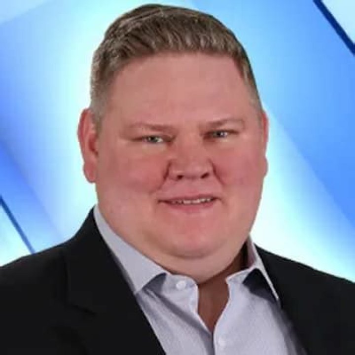 Ken Carman Bio, Age, Height, Wife, Salary, Net Worth Fox 8