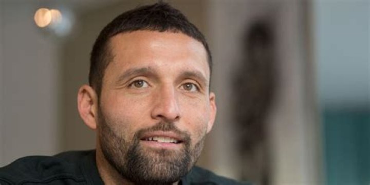 Kevin Kuranyi trinkt Bier – während des Spiels – 11FREUNDE