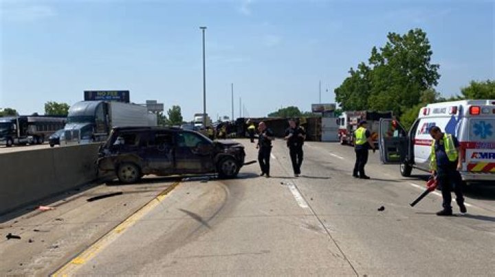 	KEYS HIGHWAY CRASH KILLS 4 CAR SWERVES INTO PICKUP ALONG SEVEN MILE BRIDGE	