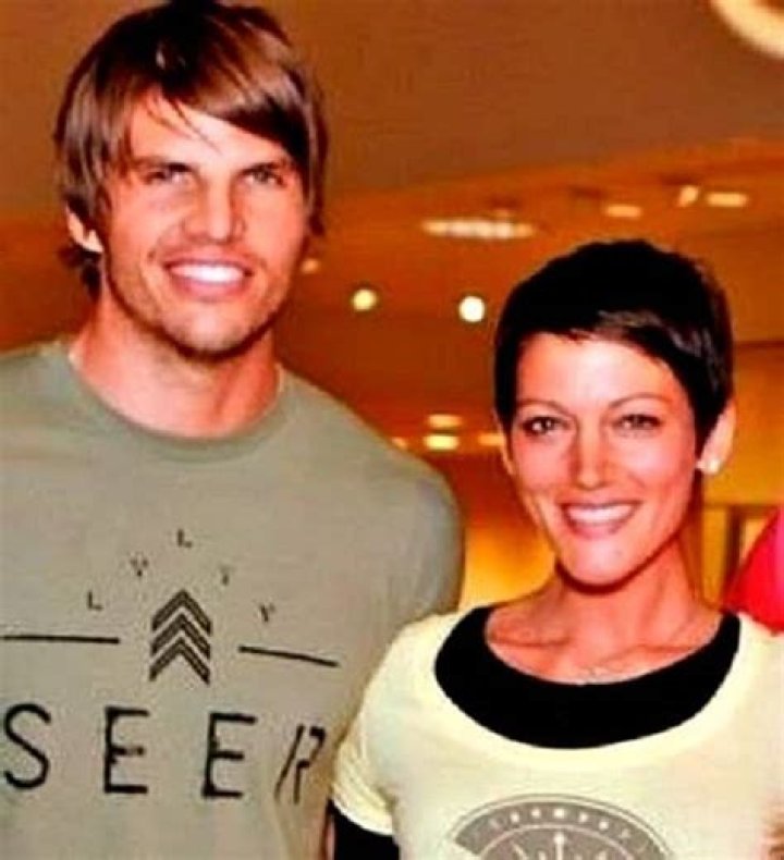 Kyle Korver - Bio, Career, Net Worth, Height, Married, Wiki, Facts