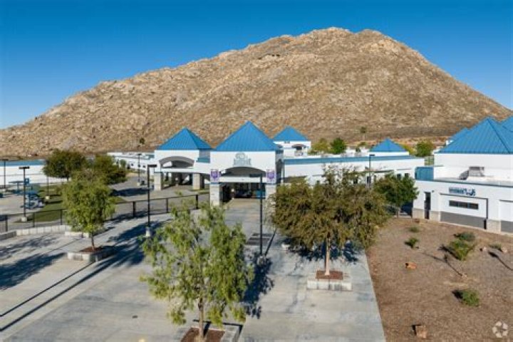 Lakeside Middle School - Perris