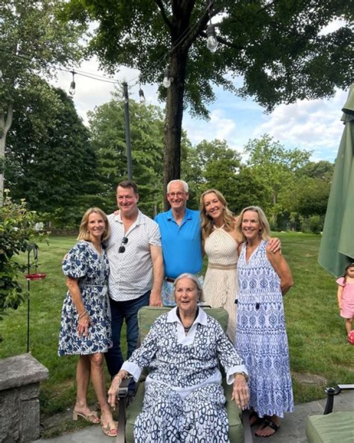 Lara Spencer: A Comprehensive Look At Her Life And Career