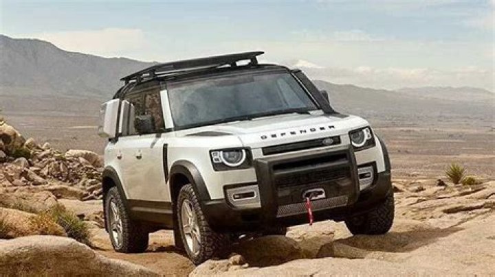 Le Land Rover Defender pourrait arriver en version électrique en 2025
