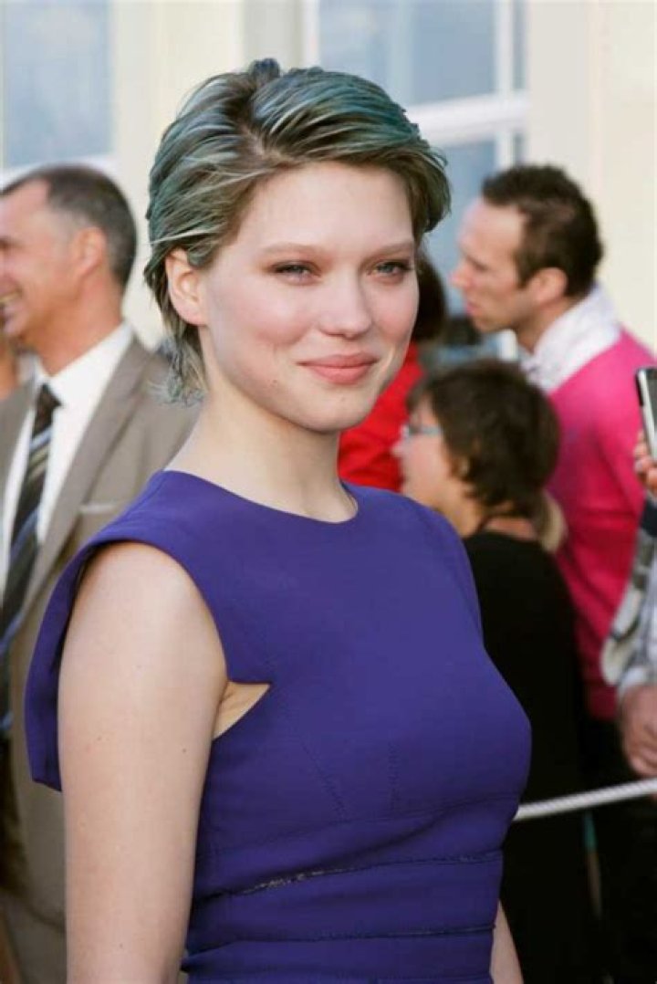Lea Seydoux Net Worth | Age, Height, Weight, Dating And More