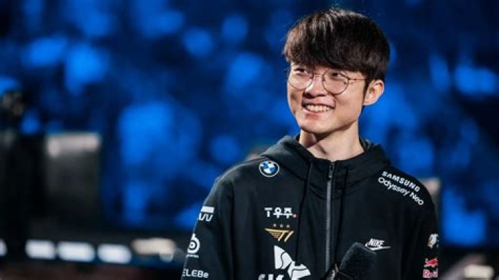 League of Legends player goes viral for trash talking in Morse code