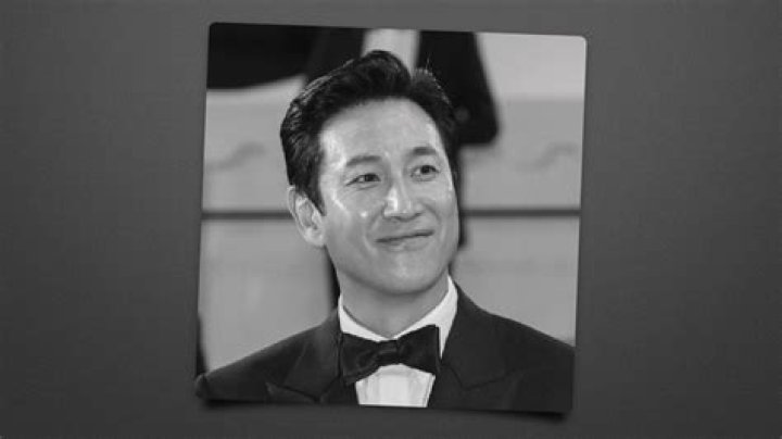 Lee Sun Kyun - Bio, Age, Net Worth, Height, Single, Nationality, Career
