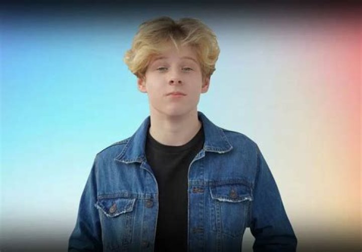 Lev Cameron Khmelev - Bio, Age, Height, Single, Nationality, Career, Wiki
