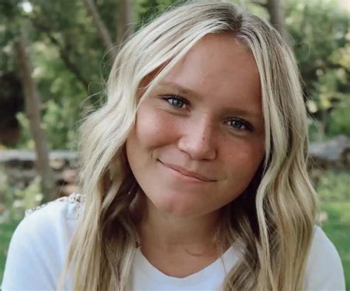 LiLee Nelson - Bio, Age, Single, Nationality, Body Measurement, Career