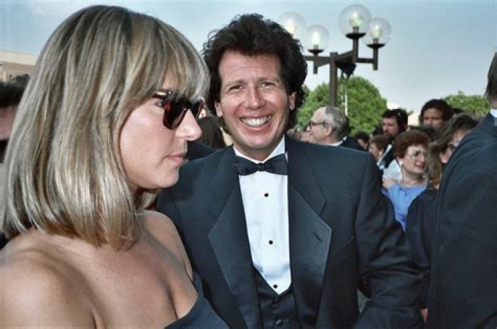 Linda Doucett Reveals Reason For Split With Husband-To-Be Garry Shandling, Any Current Boyfriend?