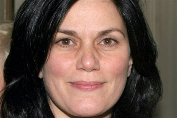 Linda Fiorentino 2024: A Journey Through Time And Talent