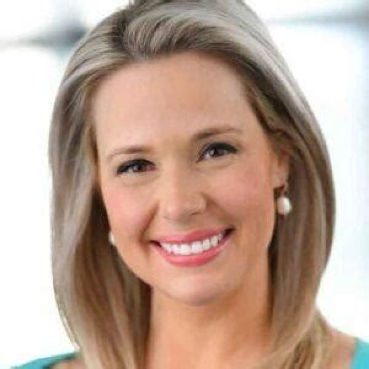 Lindsey Brown Bio, Age, Height, Husband, Salary, Net Worth, KSTP 5 Eyewitness News