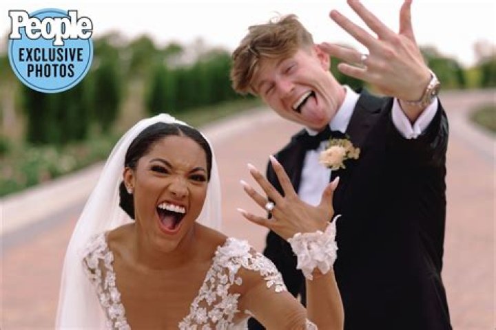 Linsey Davis ABC News, Husband, Age, Wiki, Wedding, Married, Bio, WDIV