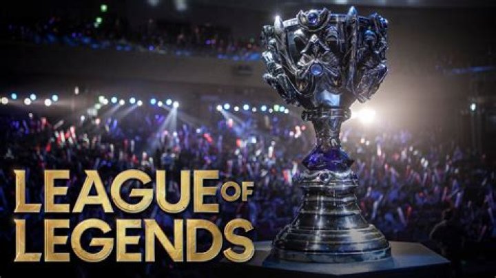 LIVE: League of Legends 2022 rostermania: all LCS & LEC roster changes, rumors