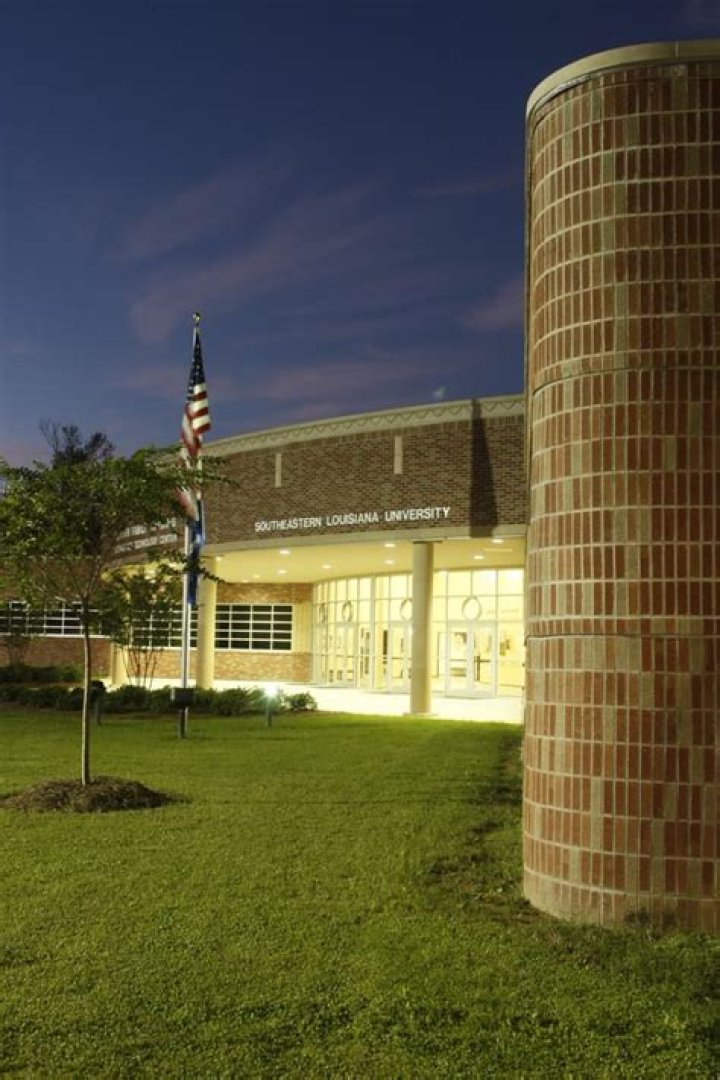 Livingston Literacy and Technology Center - Walker