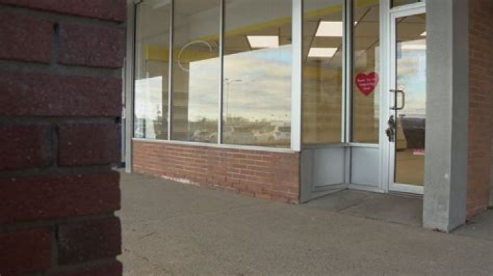 Local candy store closes its doors