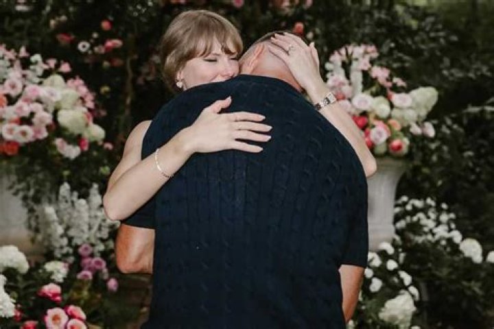 Love And Fame: The Intriguing Connection Between Kelce And Taylor Swift
