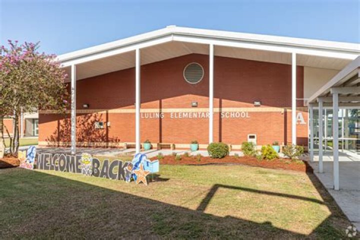 Luling Elementary School - Luling