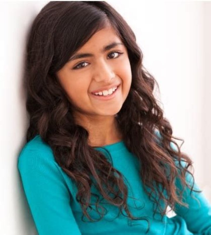 M'laah Kaur Singh Biography
