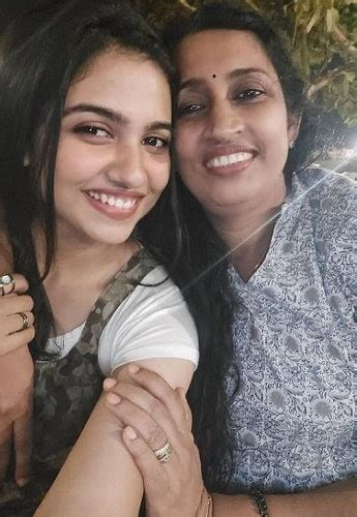 Mamitha Baiju Height In Feet: Exploring The Rising Star's Journey