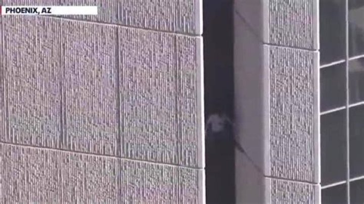 Man scales former Chase tower in downtown Phoenix