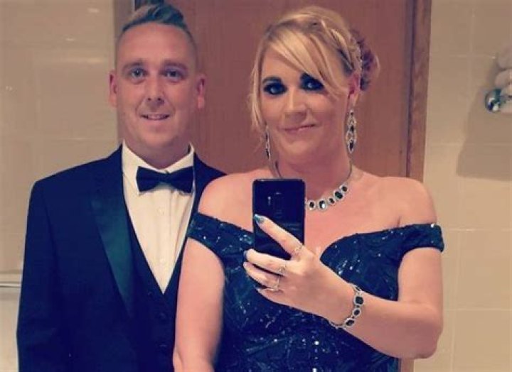 Martin And Bex Net Worth – Phone Number, House Address, Wiki