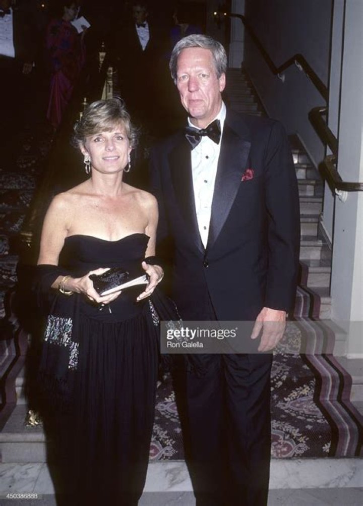Mary Clark Putman: Who is David Hartman's wife?
