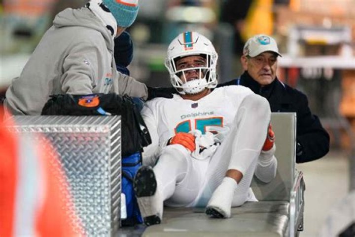 
Miami Dolphins |	Dolphins’ Jaelan Phillips has surgery on torn Achilles; RB Chris Brooks returns to practice	