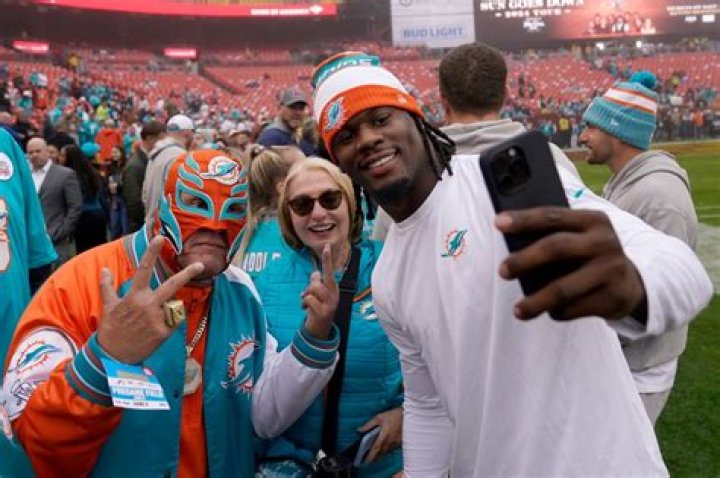 
Miami Dolphins |	Dolphins place Bradley Chubb on IR, activate Jerome Baker; Melvin Ingram, Ethan Bonner elevated	