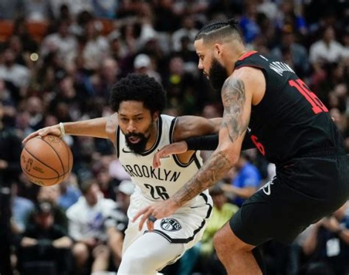 
Miami Heat |	Caleb Martin goes from ‘sad puppy’ back to pitbull instincts in Heat return	