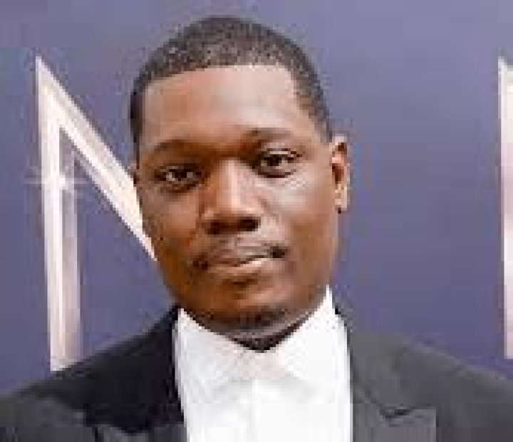 Michael Che Bio, Age, Height, Wife, Salary, Net Worth SNL