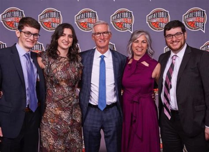 Mike Breen Bio, Age, Height, Wife, Salary, Net Worth, ABC