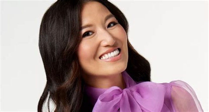 Nancy Yoon【 QVC 】Age, Husband, Bio, Wiki, Partner, Host Salary