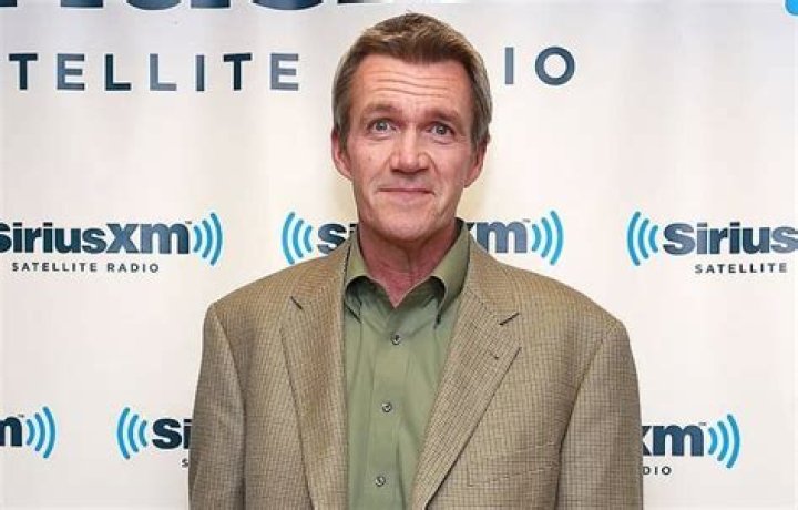 Neil Flynn Biography