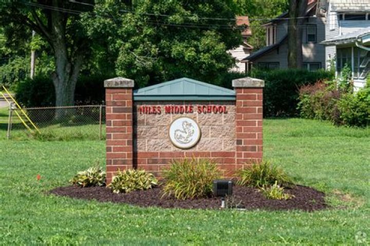 Niles Middle School - Niles